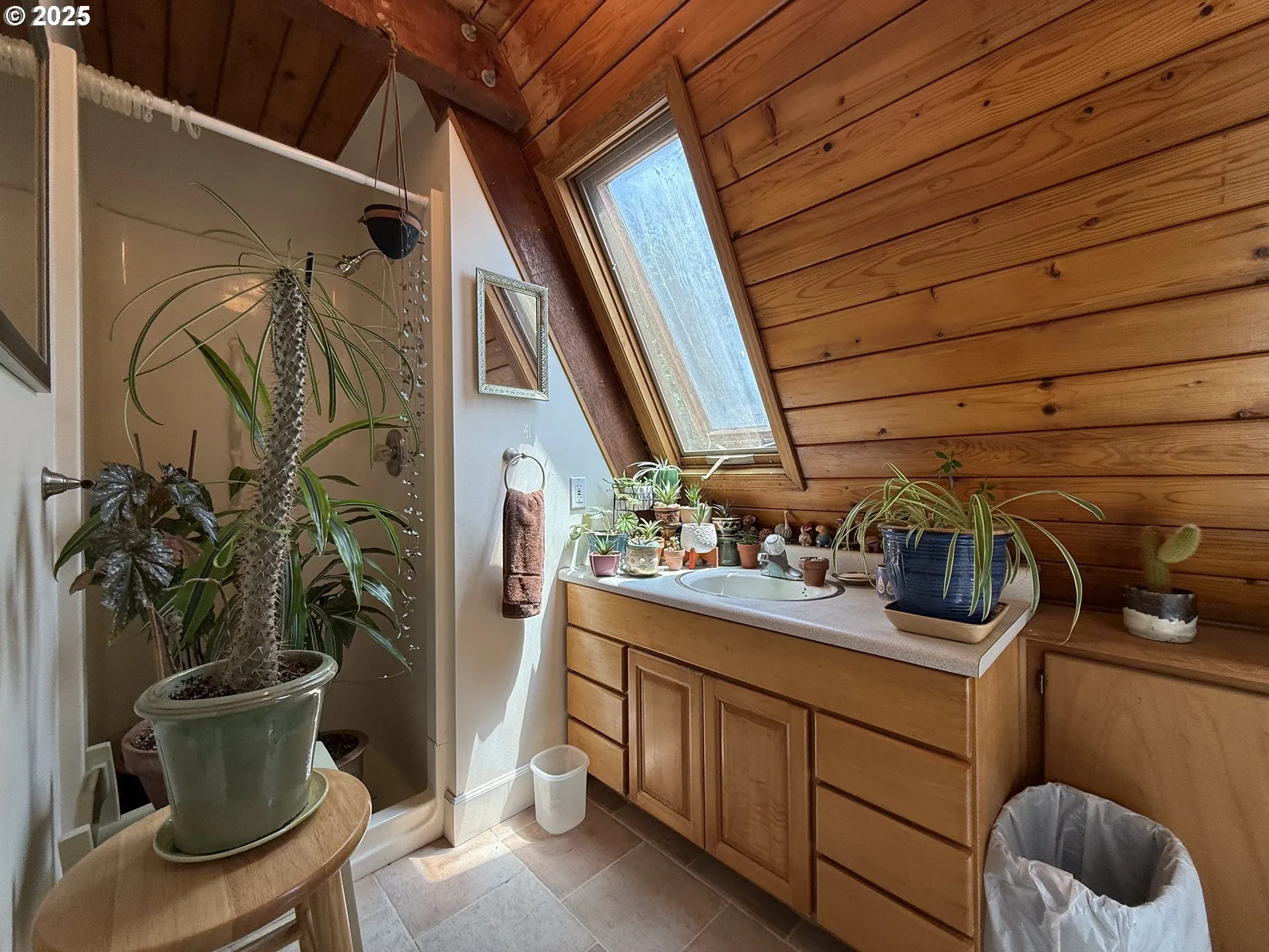 Bathroom-Upper