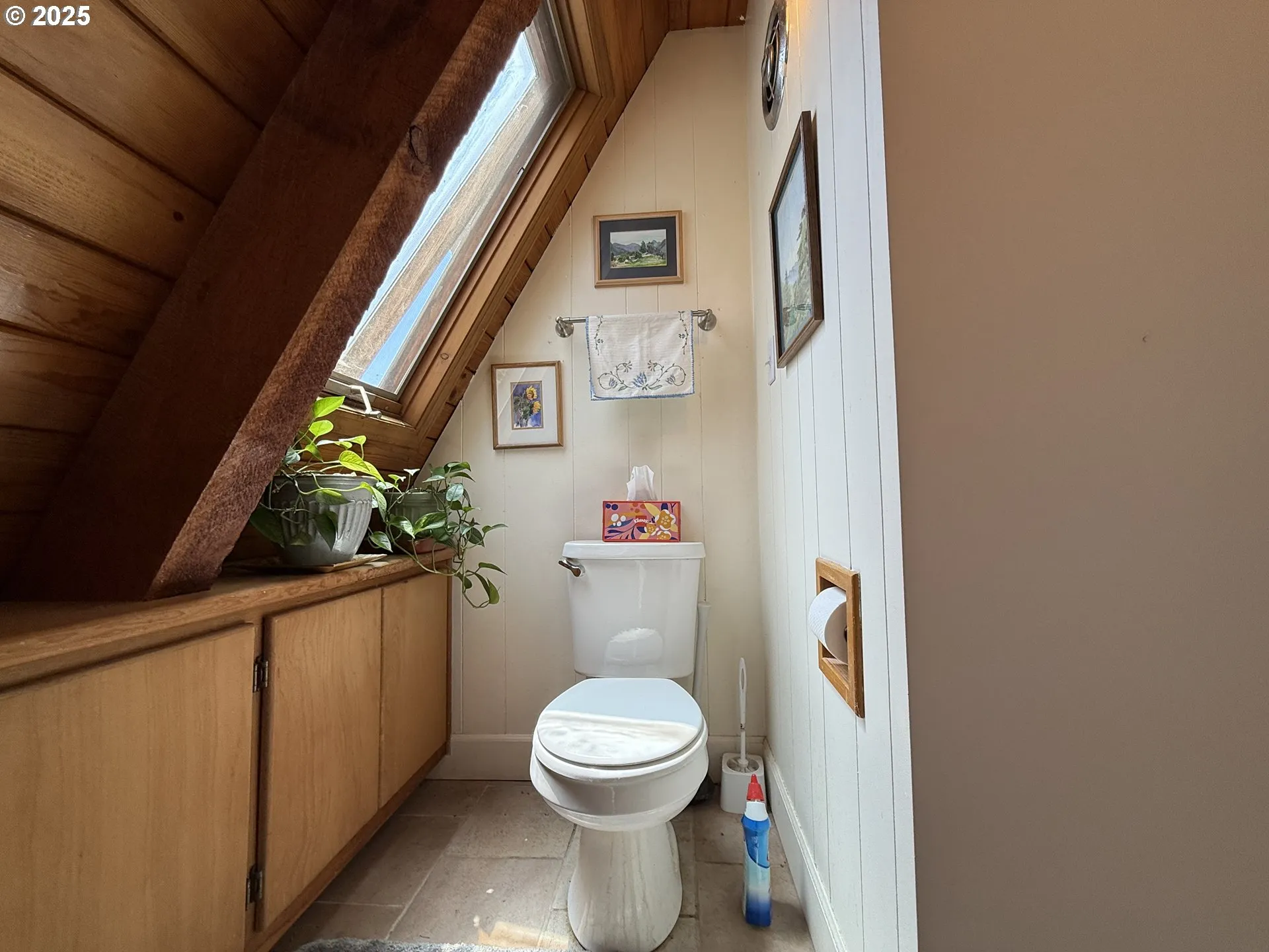 Bathroom-Upper