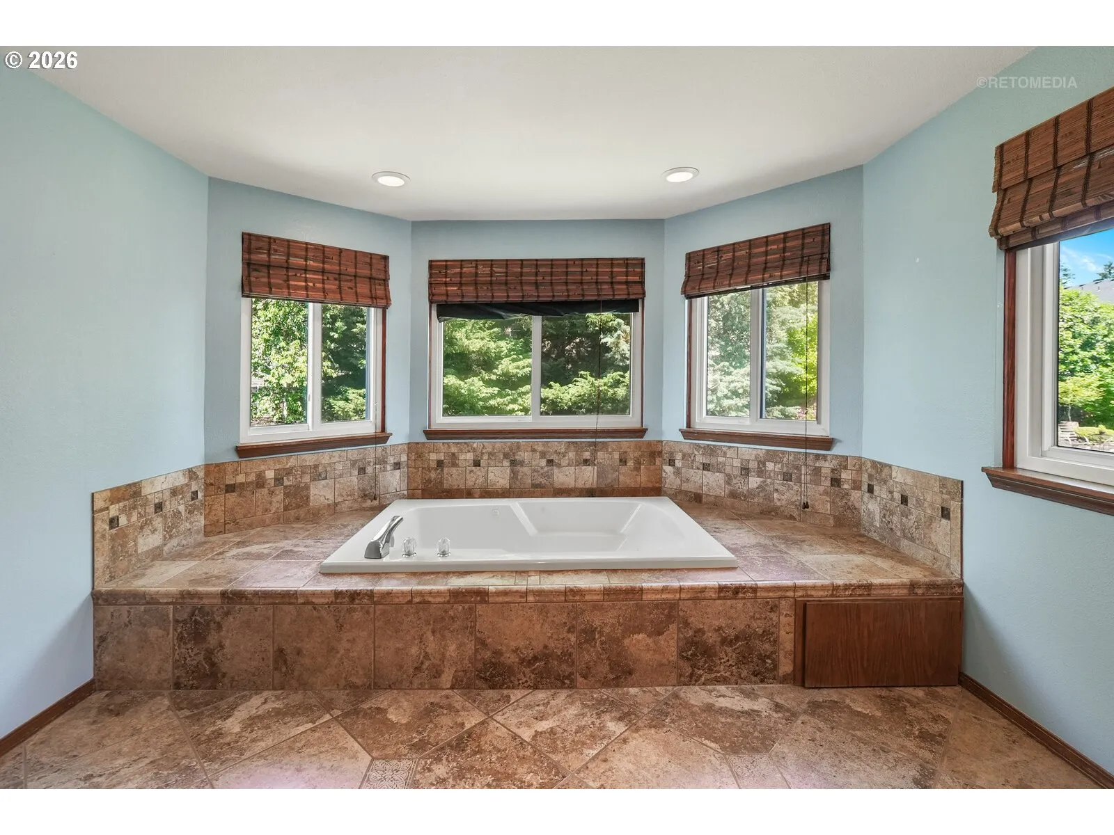 Owner's Suite Bathroom-Garden Tub