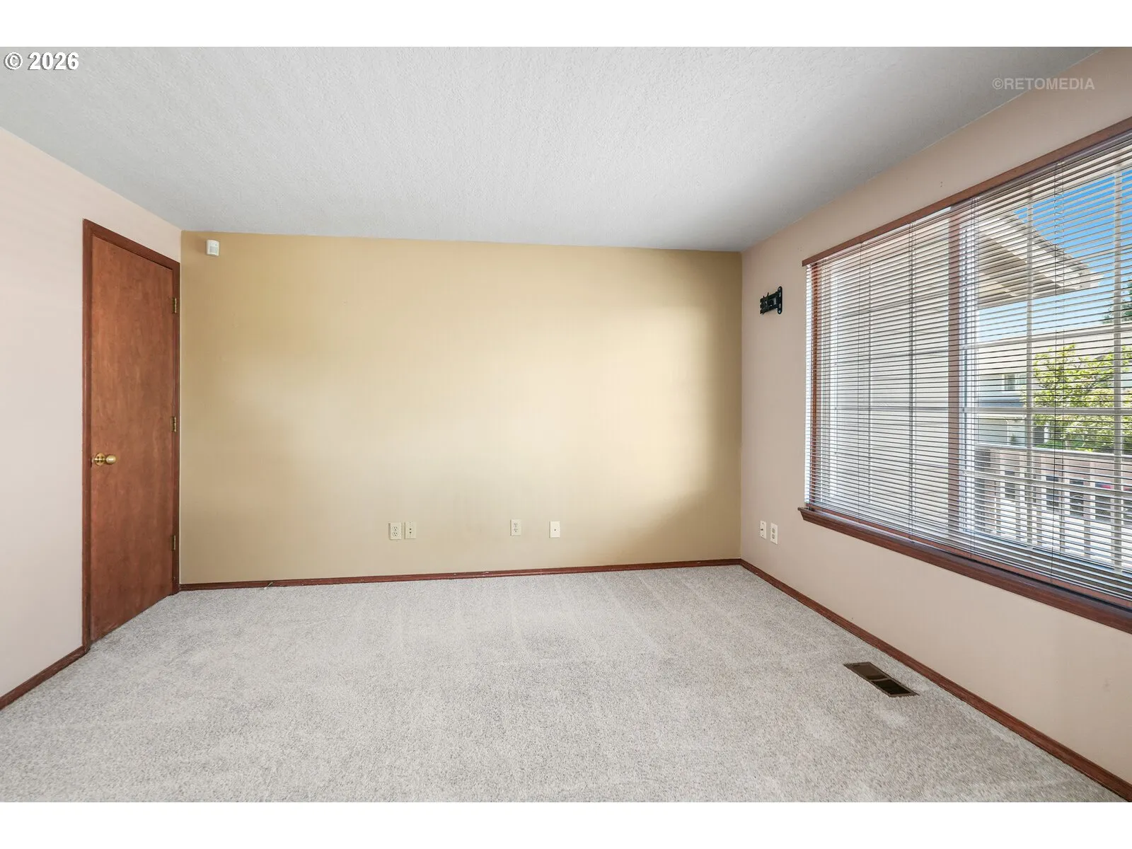 Den/Office-Main