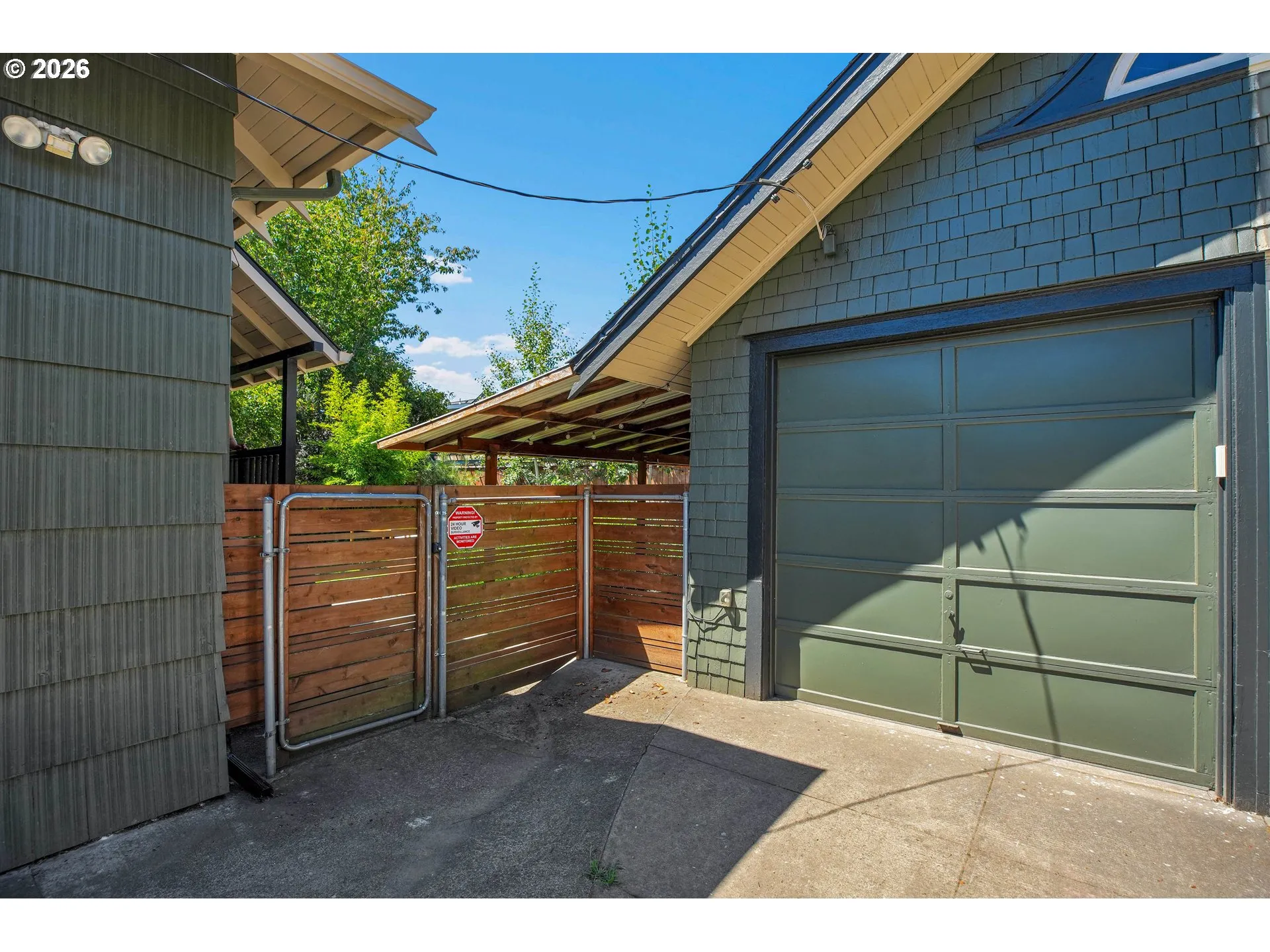 Garage