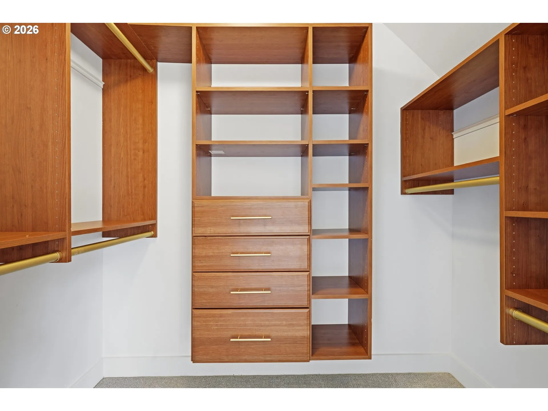 Bedroom-Walk-In Closet