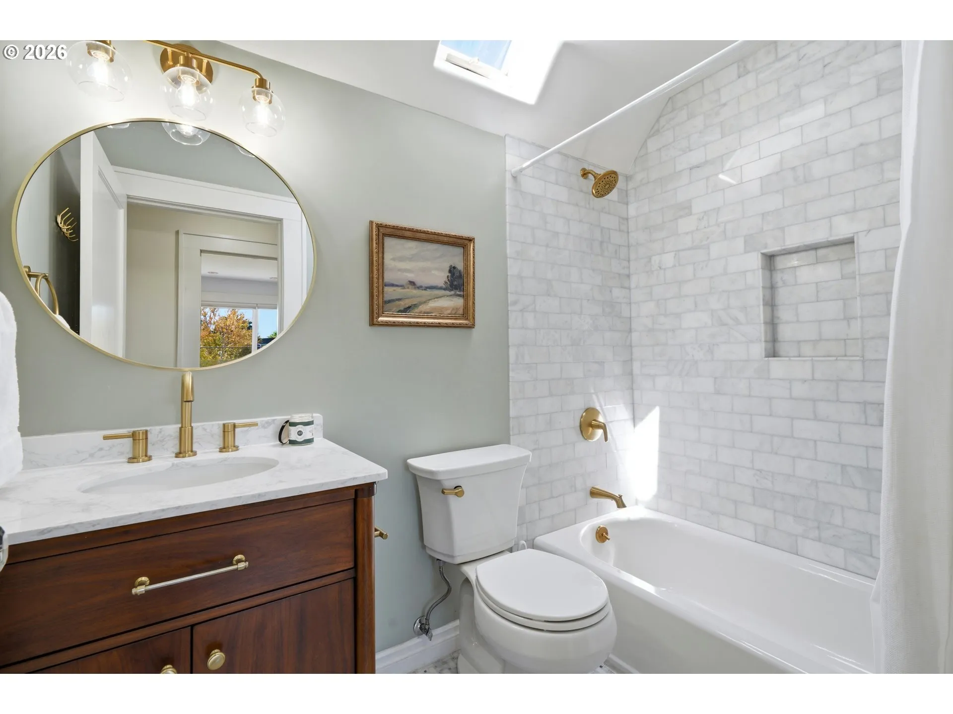 Bathroom-Upper