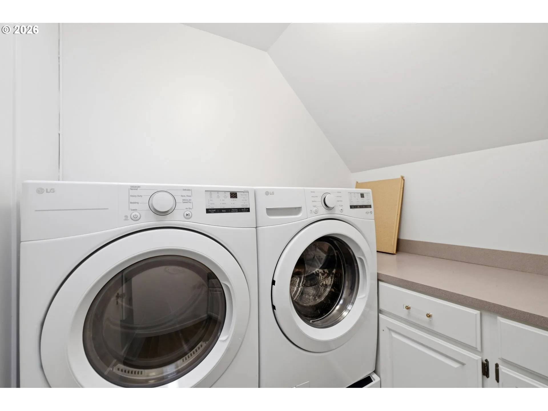 Laundry-Upper