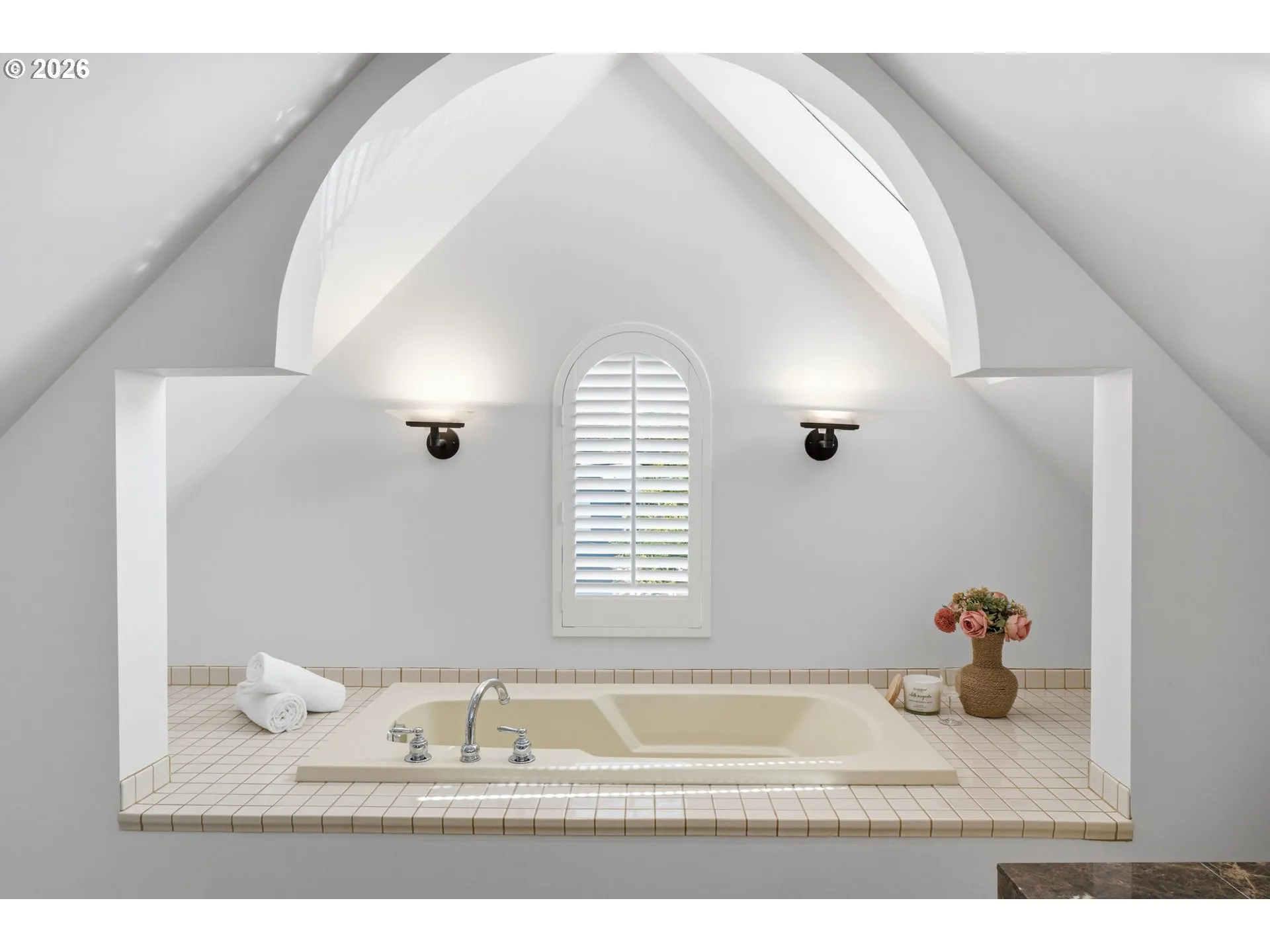Owner's Suite Bathroom-Garden Tub