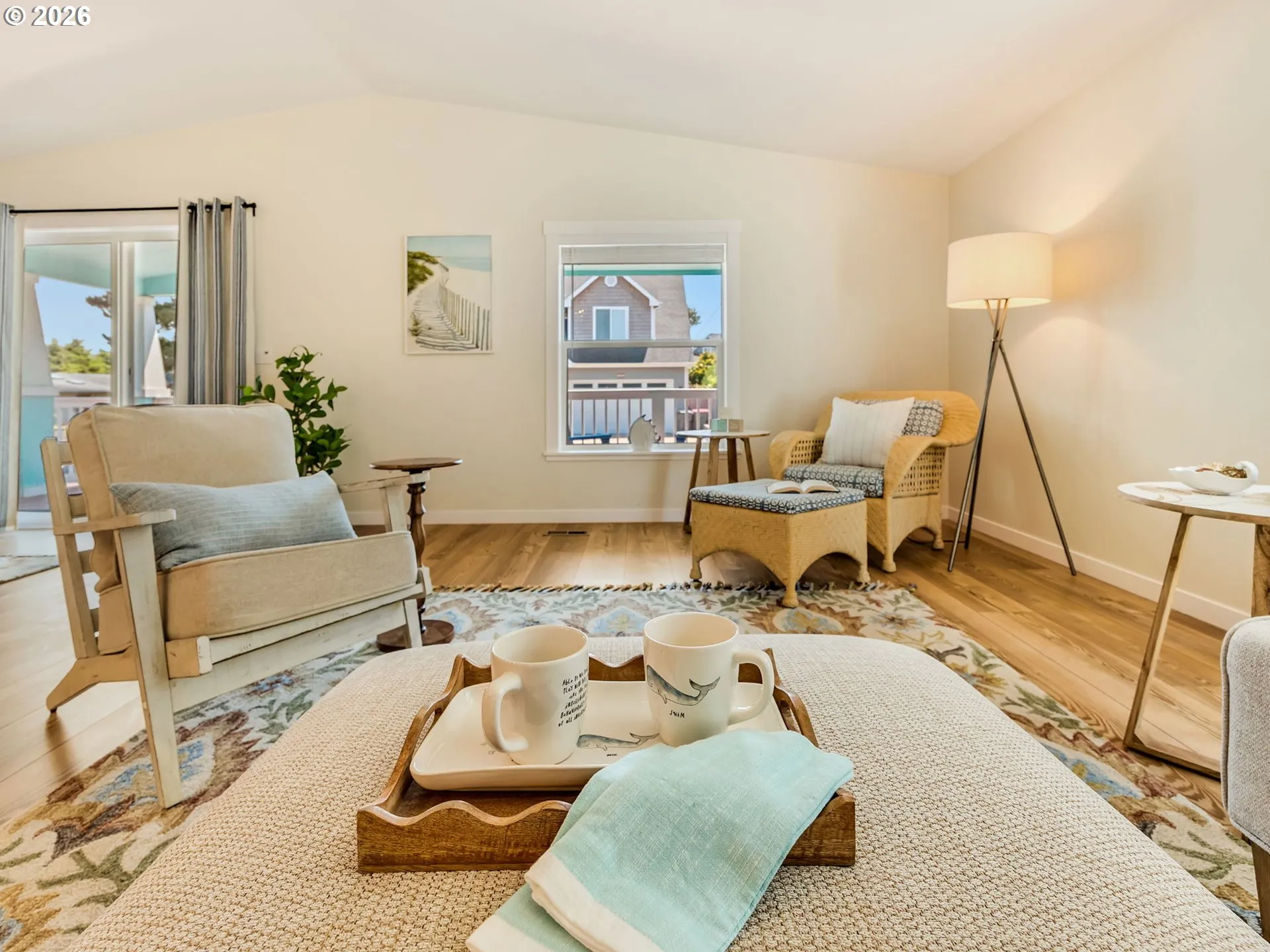 Living Room-Vaulted Ceilings