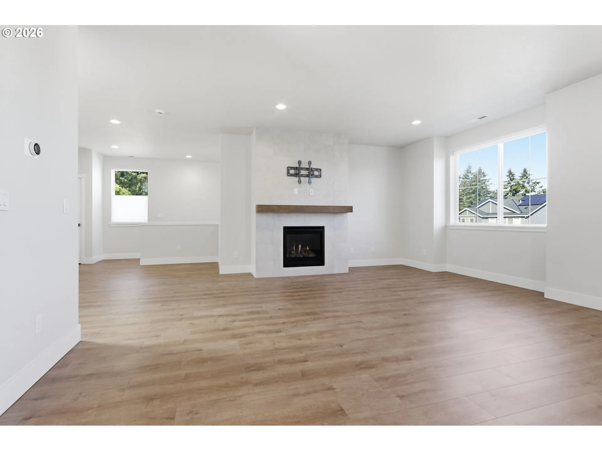 Living Room-Fireplace