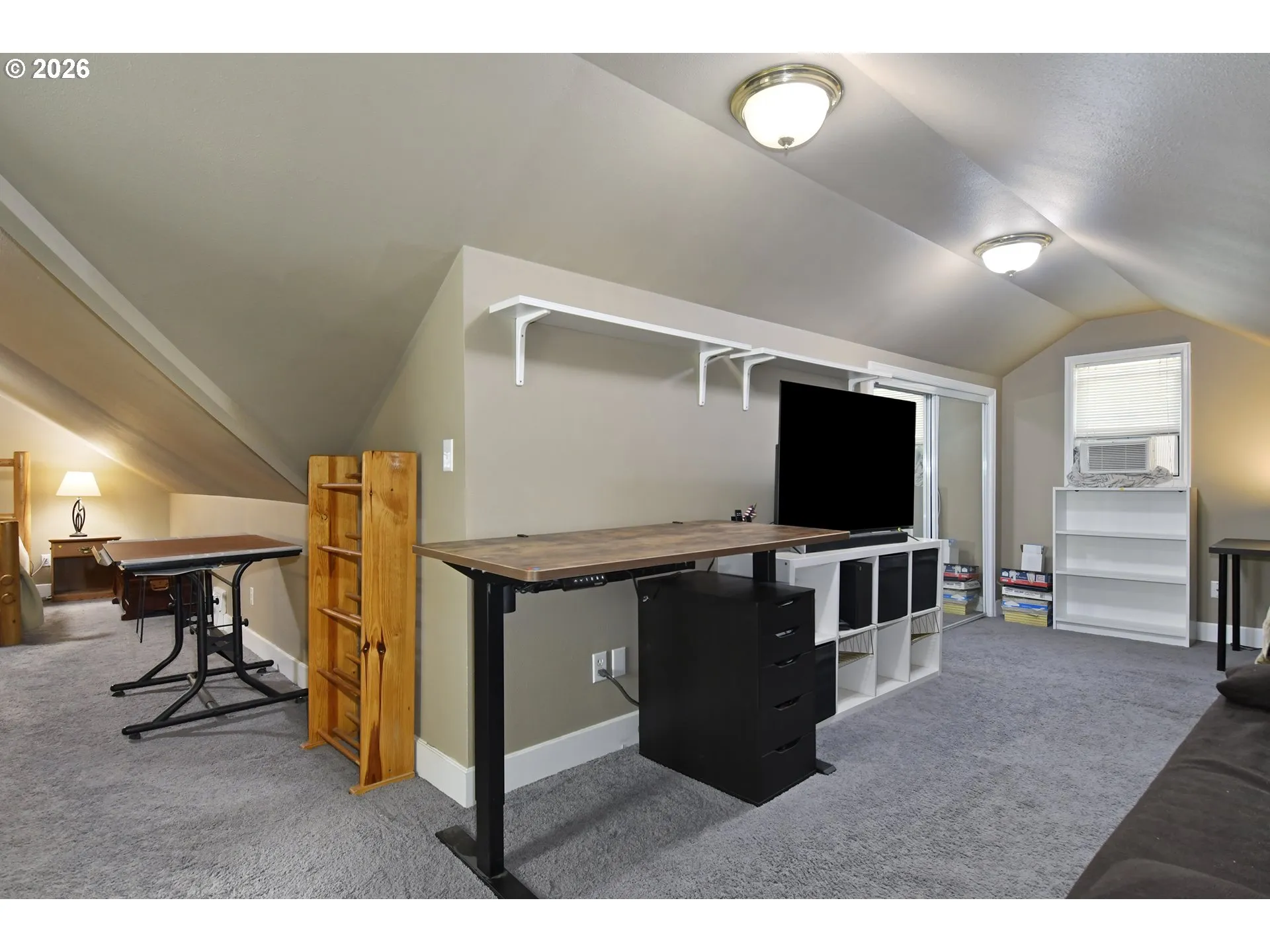 Bedroom, Primary