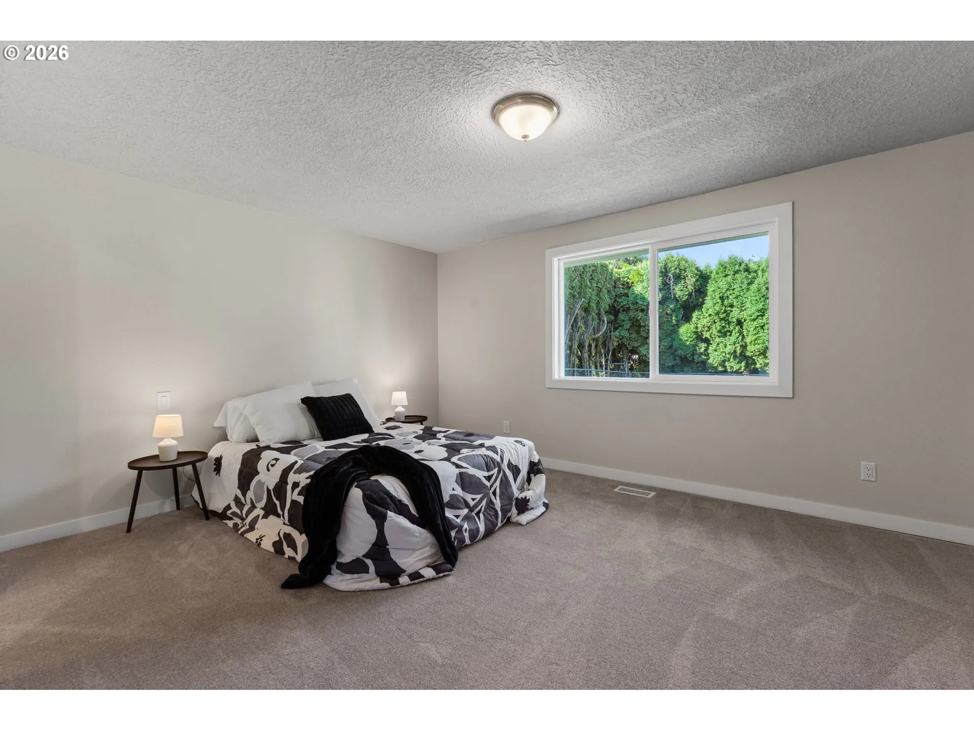 Bedroom, Primary