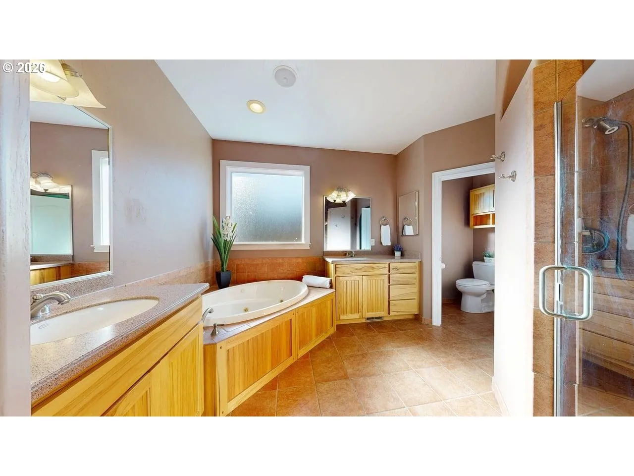 Bathroom, Attached-Main