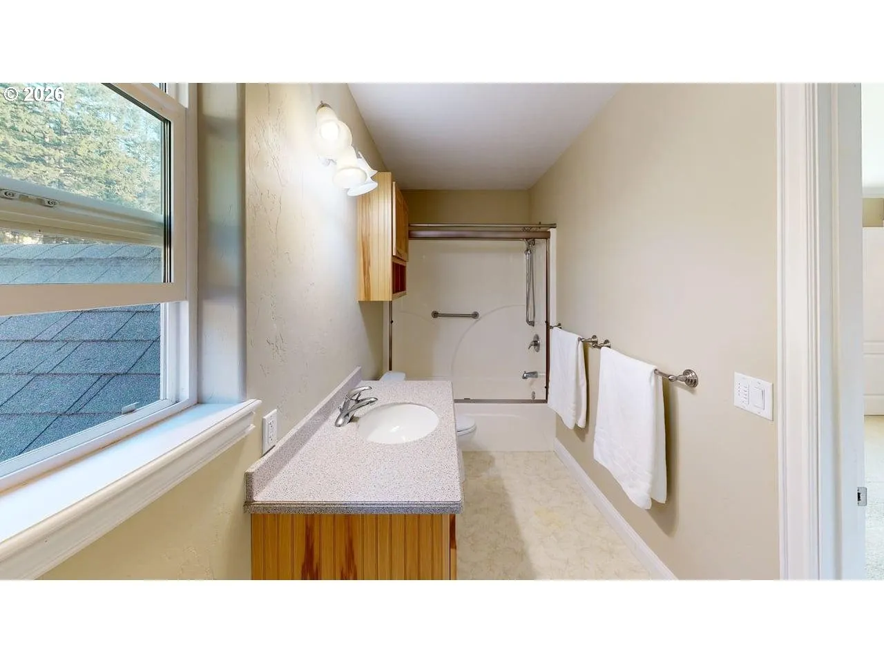 Bathroom-Hall