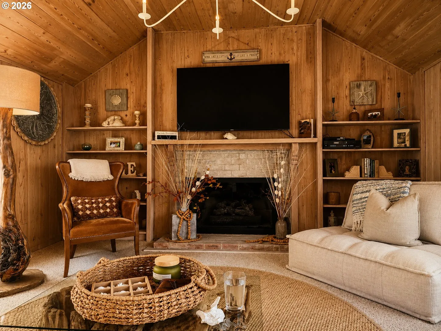 Living Room-Built-In Shelving