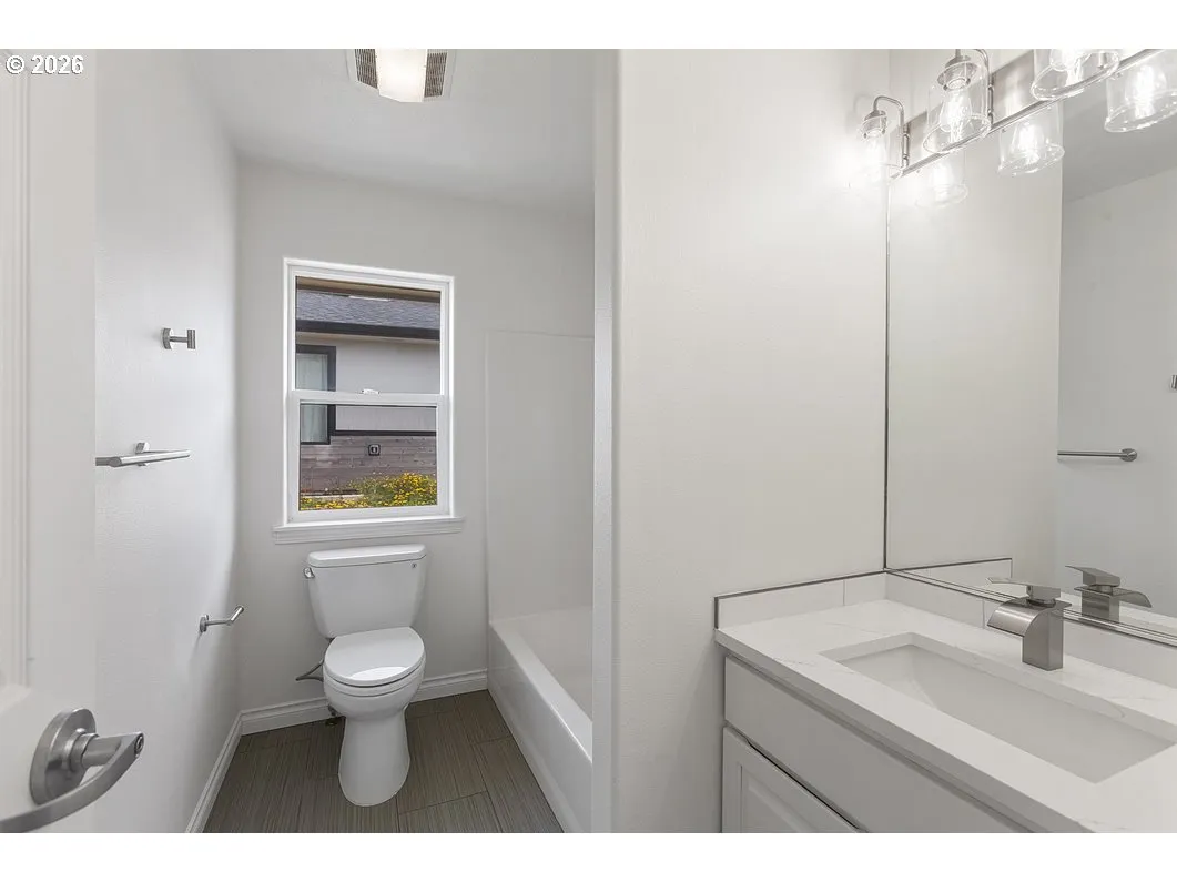 Bathroom, Attached