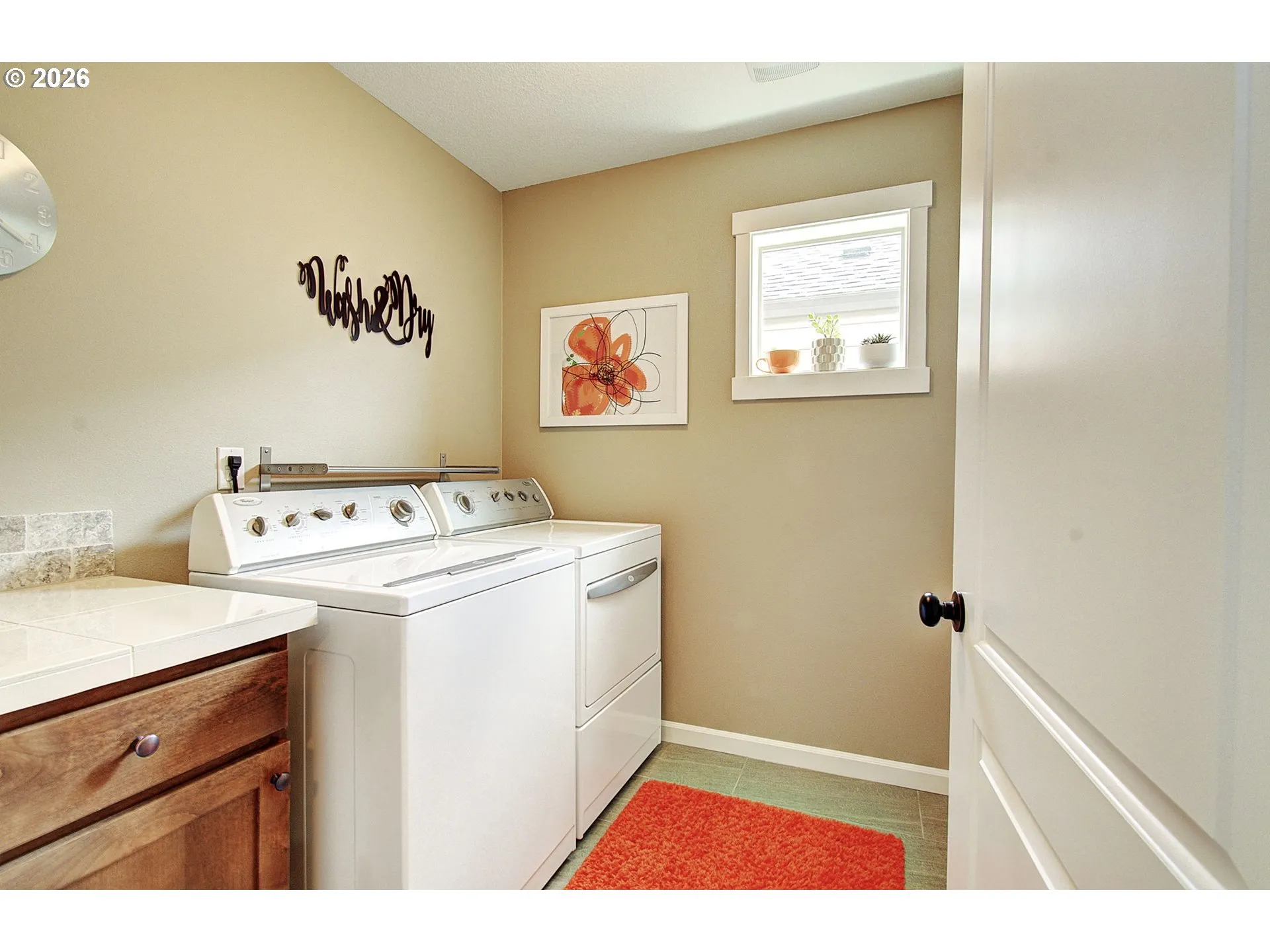 Laundry-Upper
