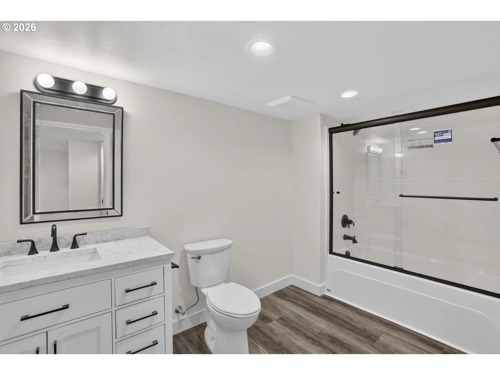 Bathroom, Attached-Lower