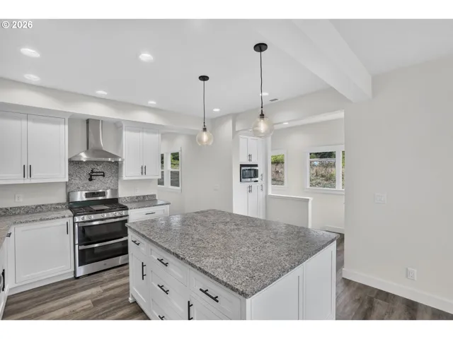 Kitchen-Island