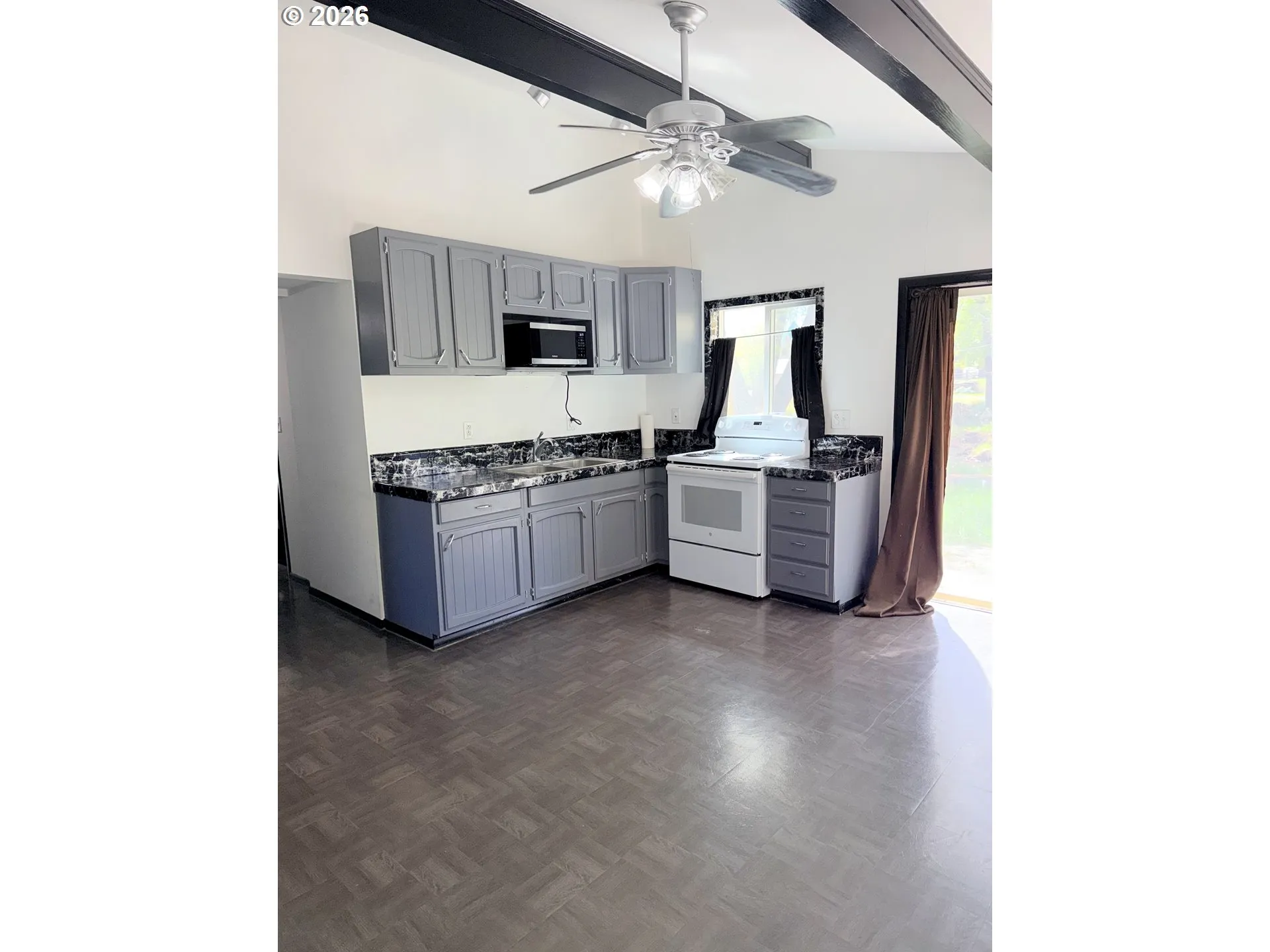 Kitchen-Ceiling Fan