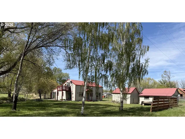 Exterior-SE Facing