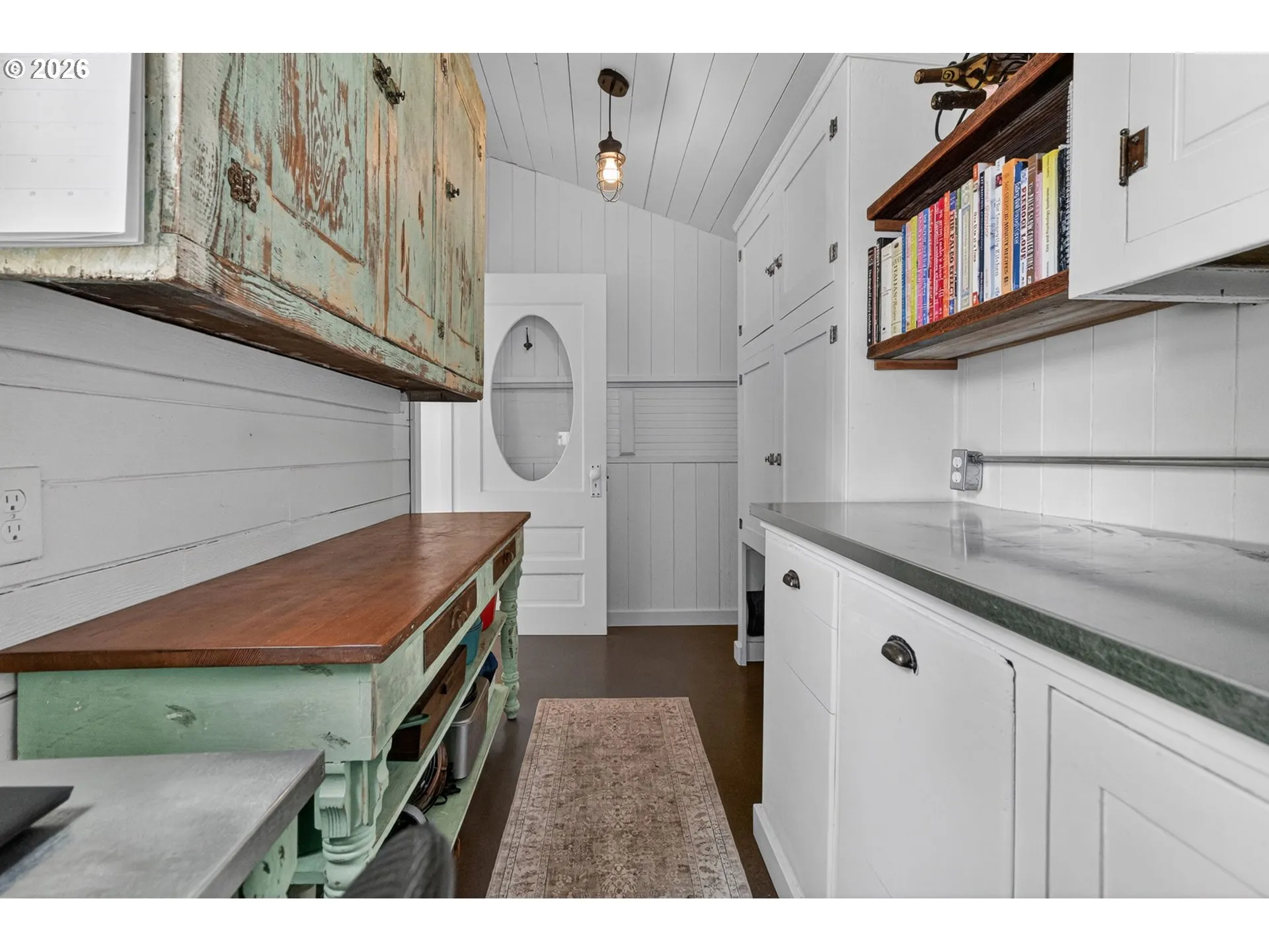 Butler's Pantry-Rear