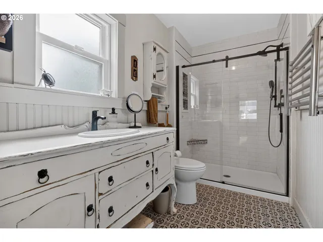 Bathroom, Attached-Main