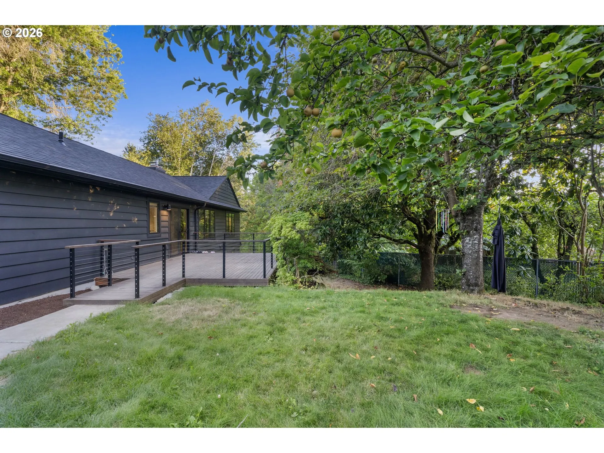 Yard-Back