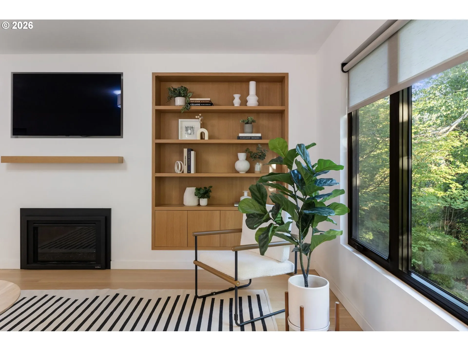 Living Room-Built-In Shelving