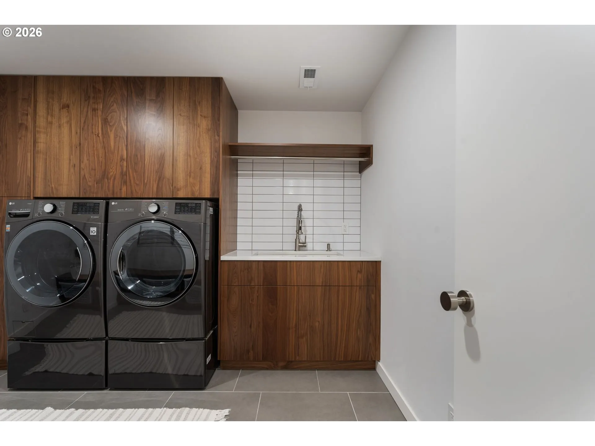 Laundry-Lower