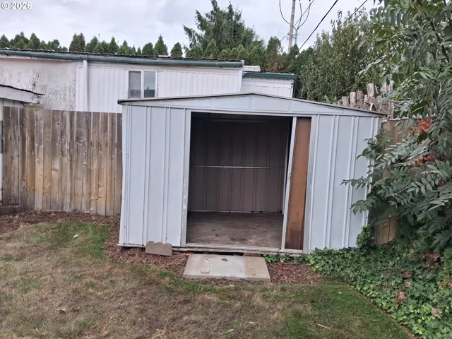 Shed
