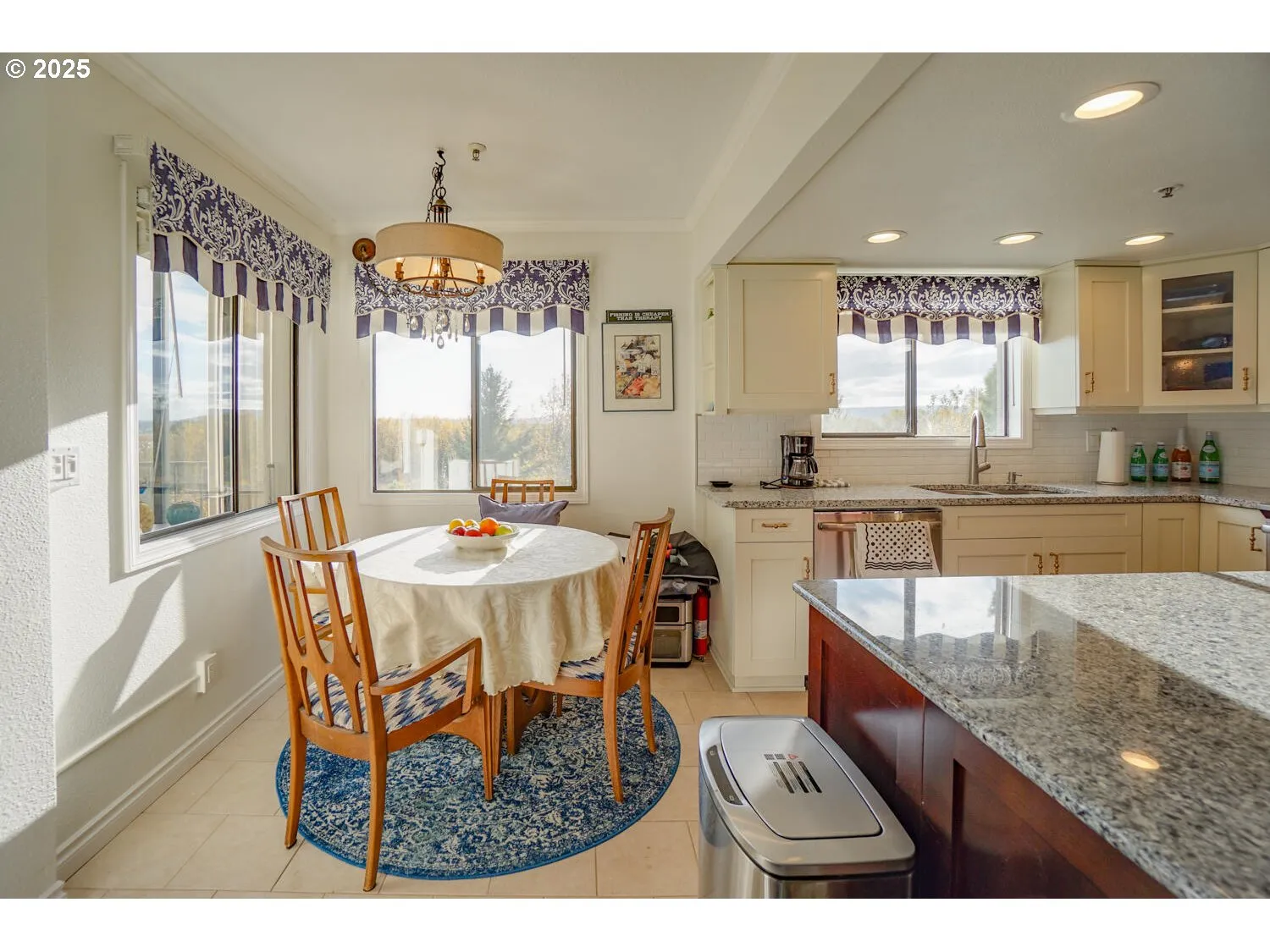 Kitchen/Nook