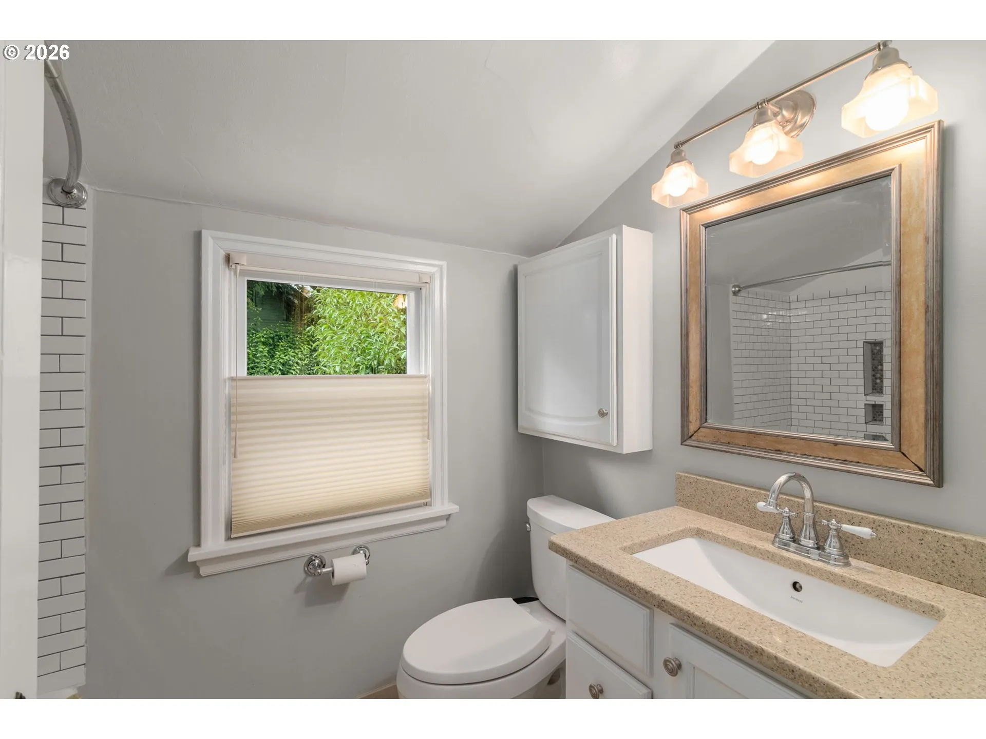 Bathroom-Upper