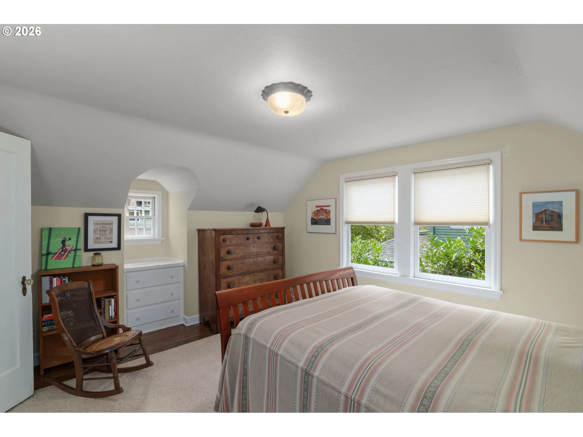 Primary Bedroom-Upper