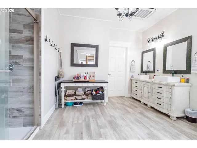Owner's Suite Bathroom-Double Sinks