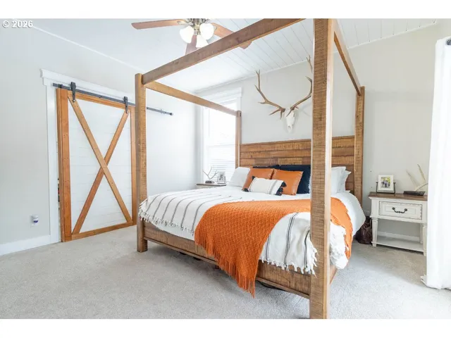 Primary Bedroom-Attached Bathroom