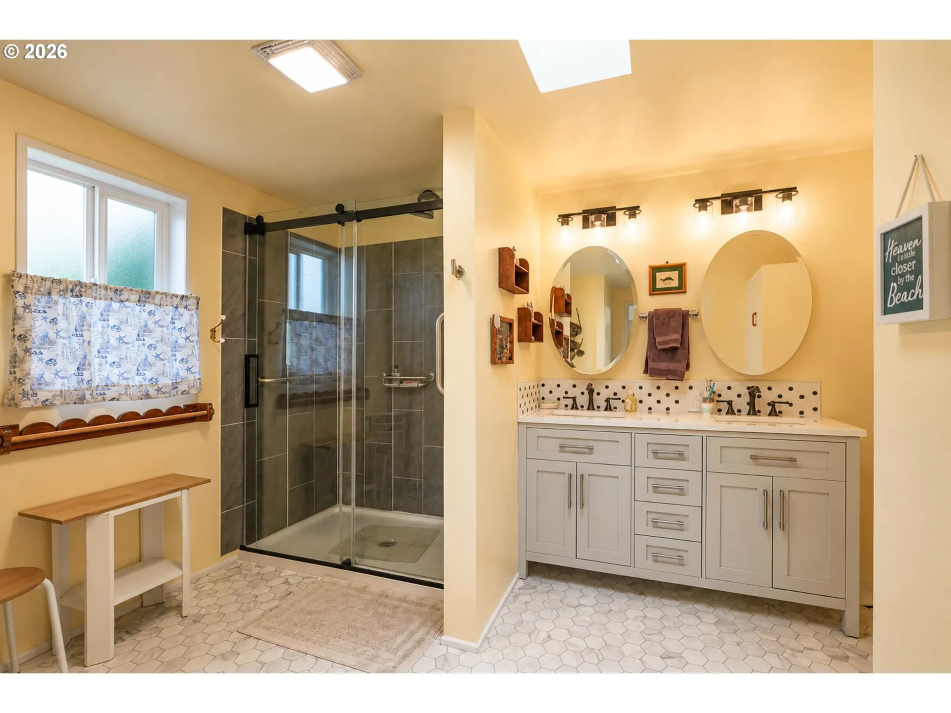 En Suite Bathroom
