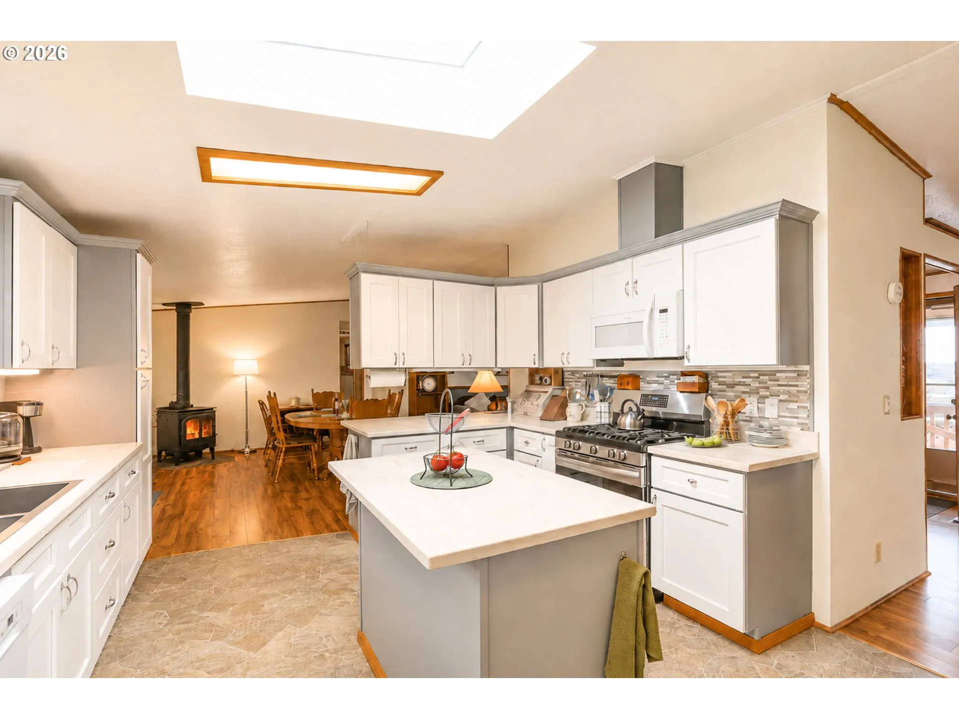 Kitchen-Island