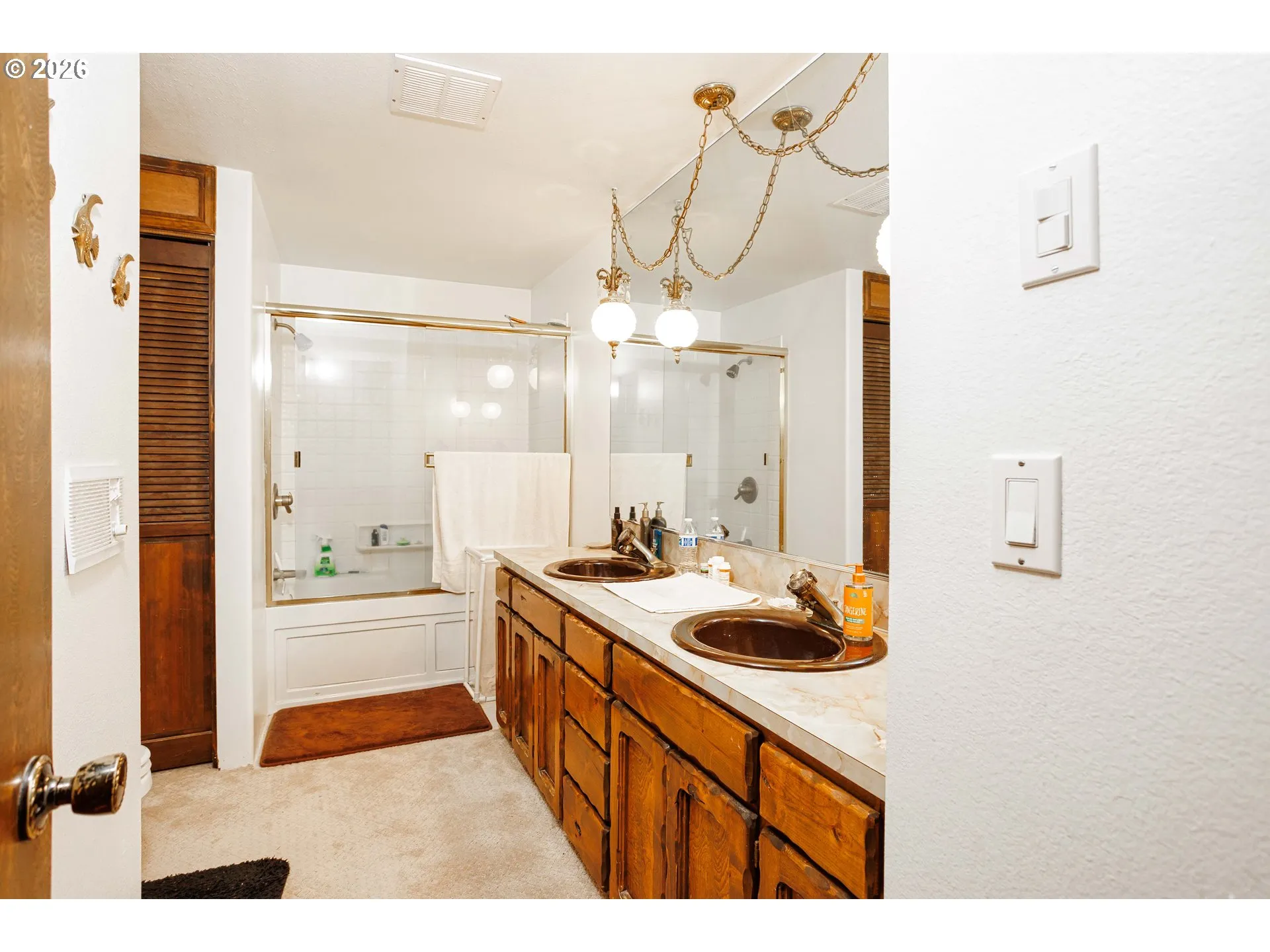 Bathroom-Double Sinks
