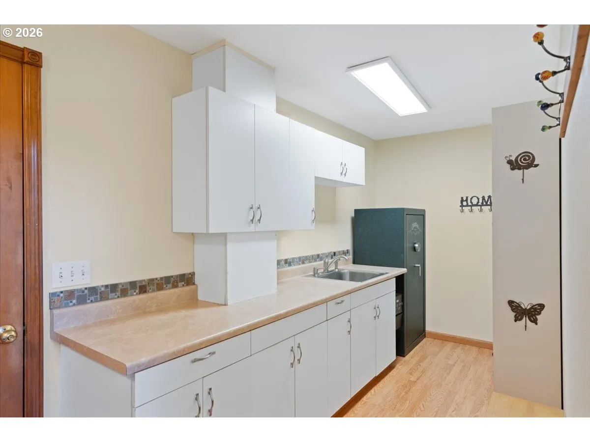 Laundry-Main