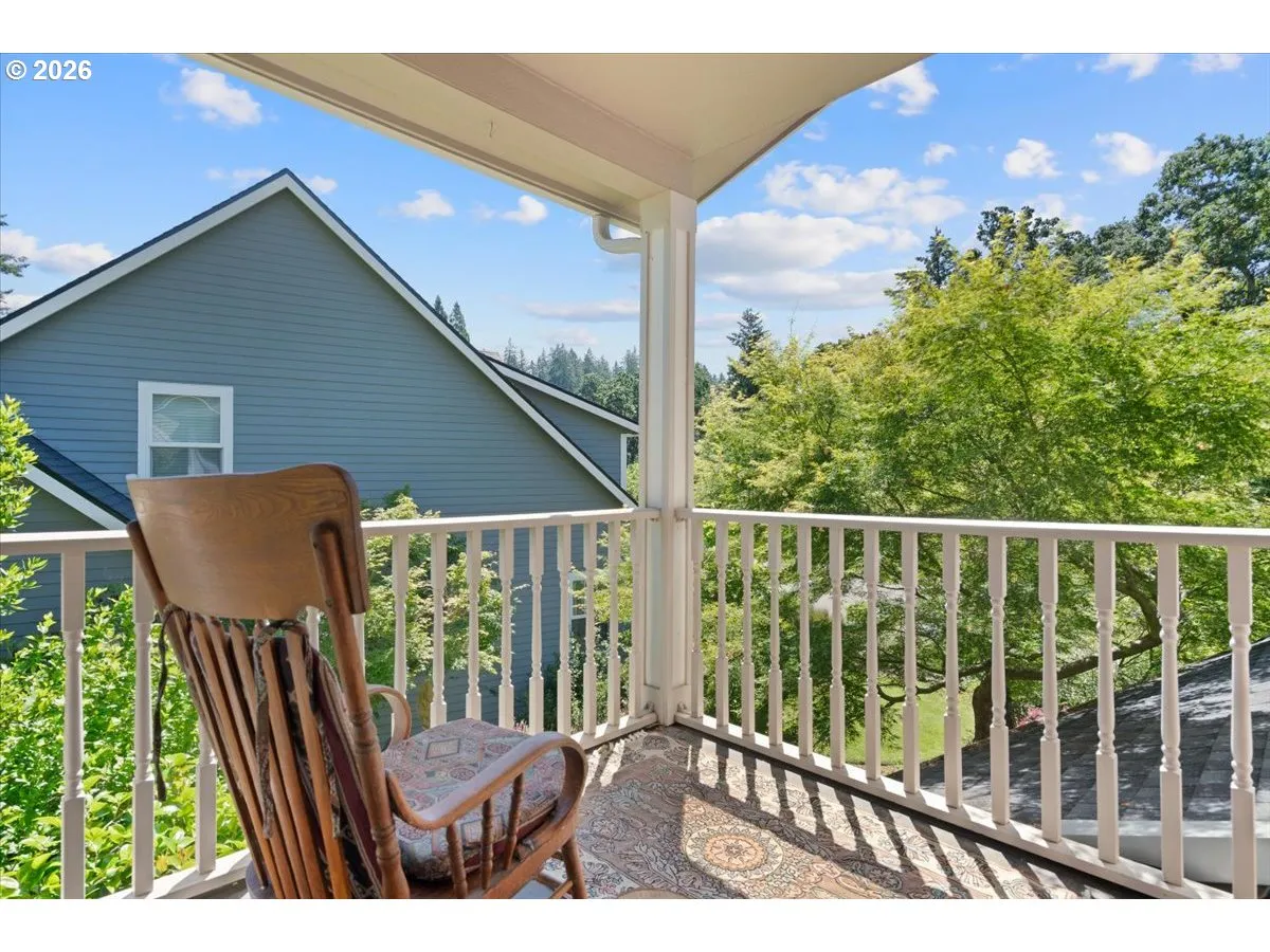 Balcony-Private