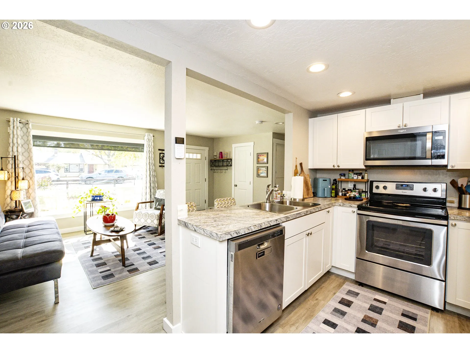 Kitchen/Living Room