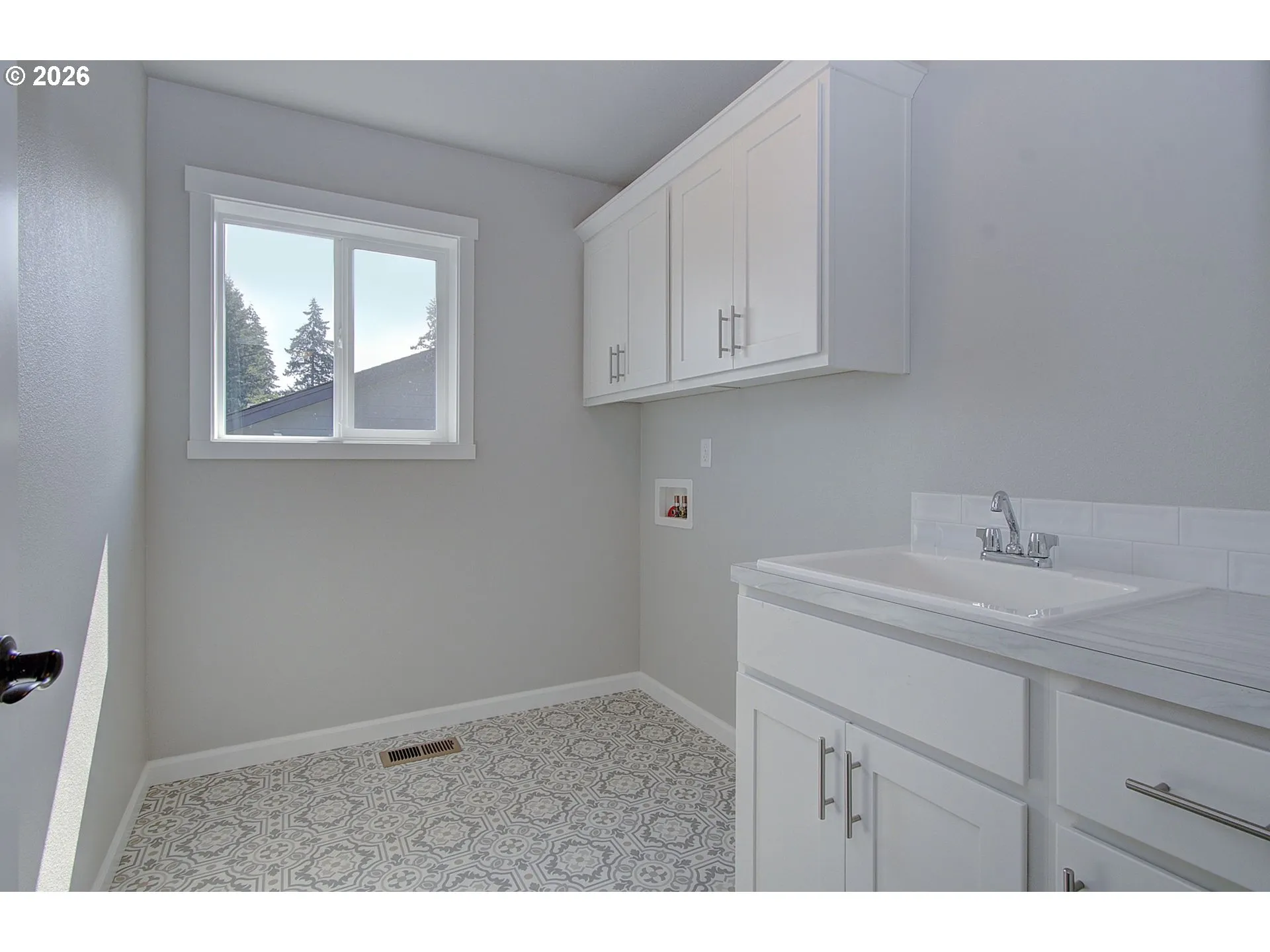Laundry-Upper