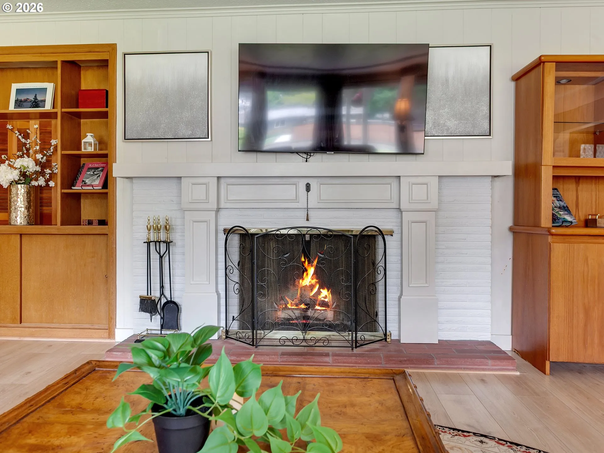 Living Room-Fireplace