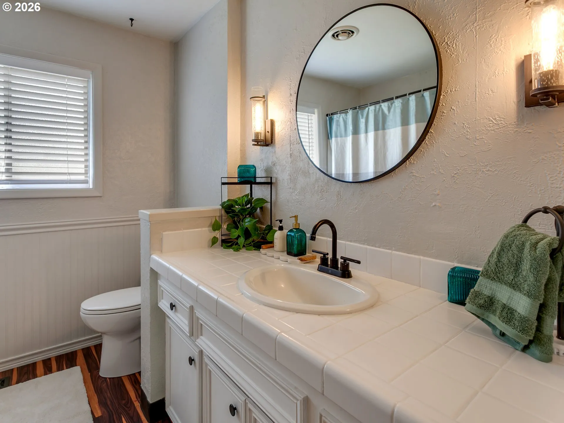 Primary Bedroom-Attached Bathroom