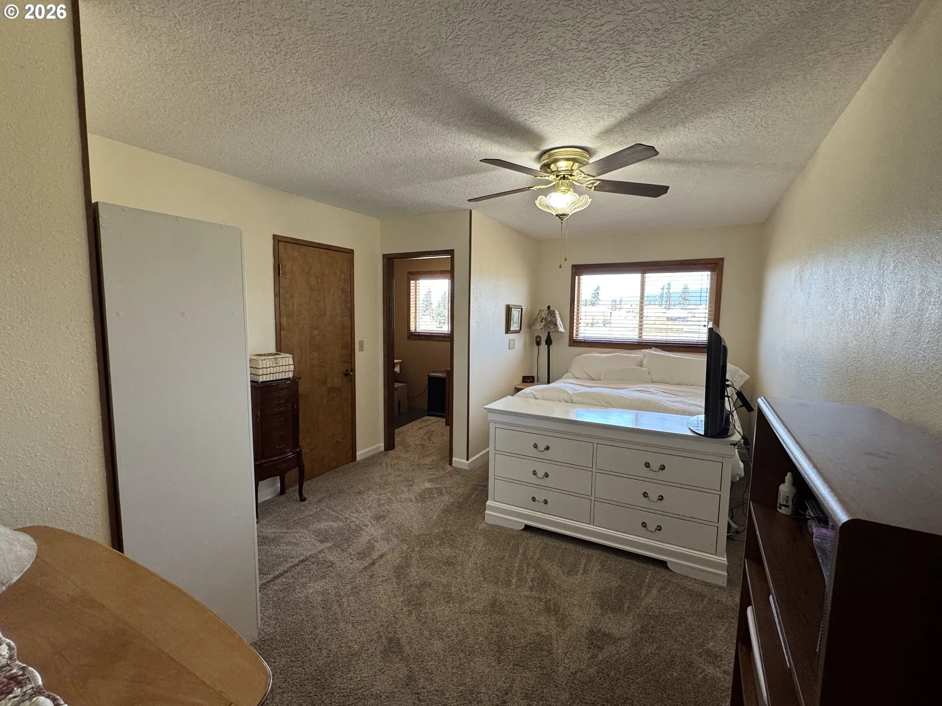 Bedroom, Primary