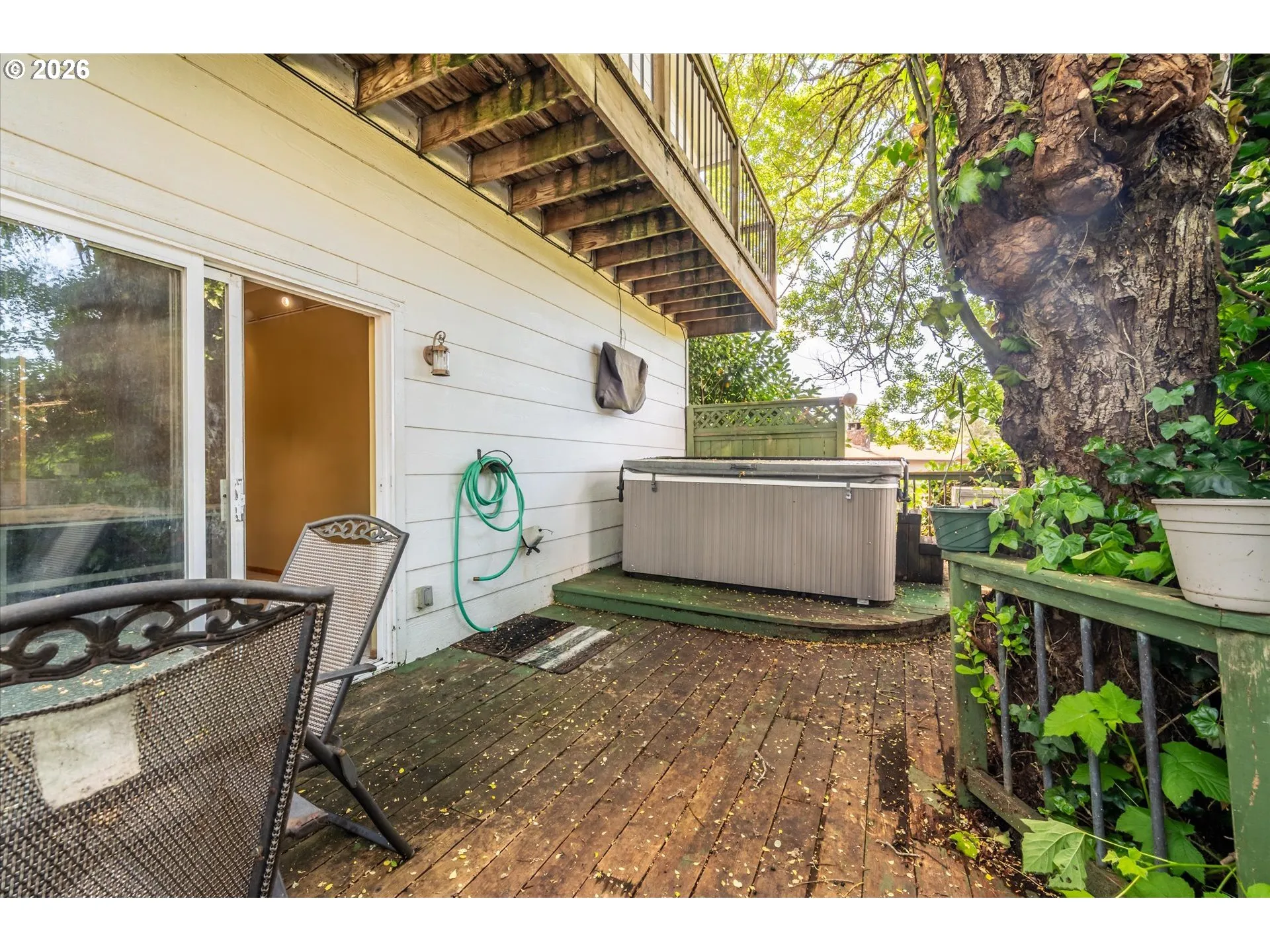 Deck-Lower