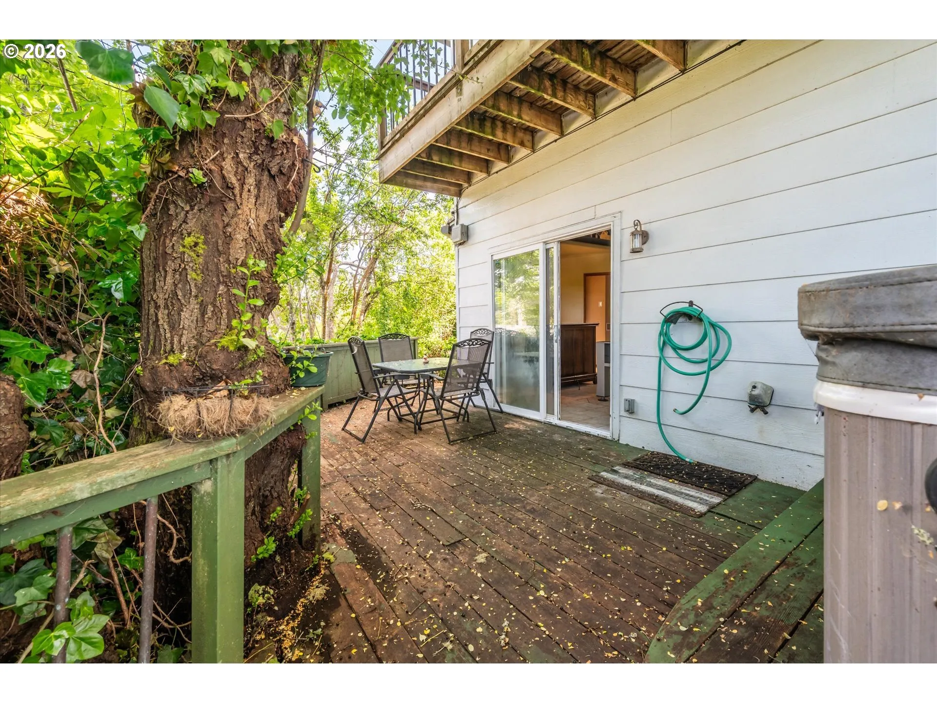 Deck-Lower