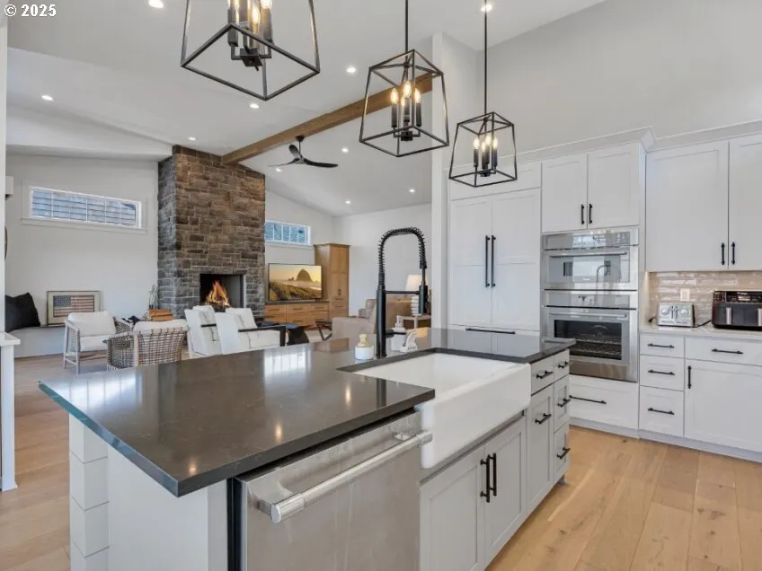 Kitchen/Living Room