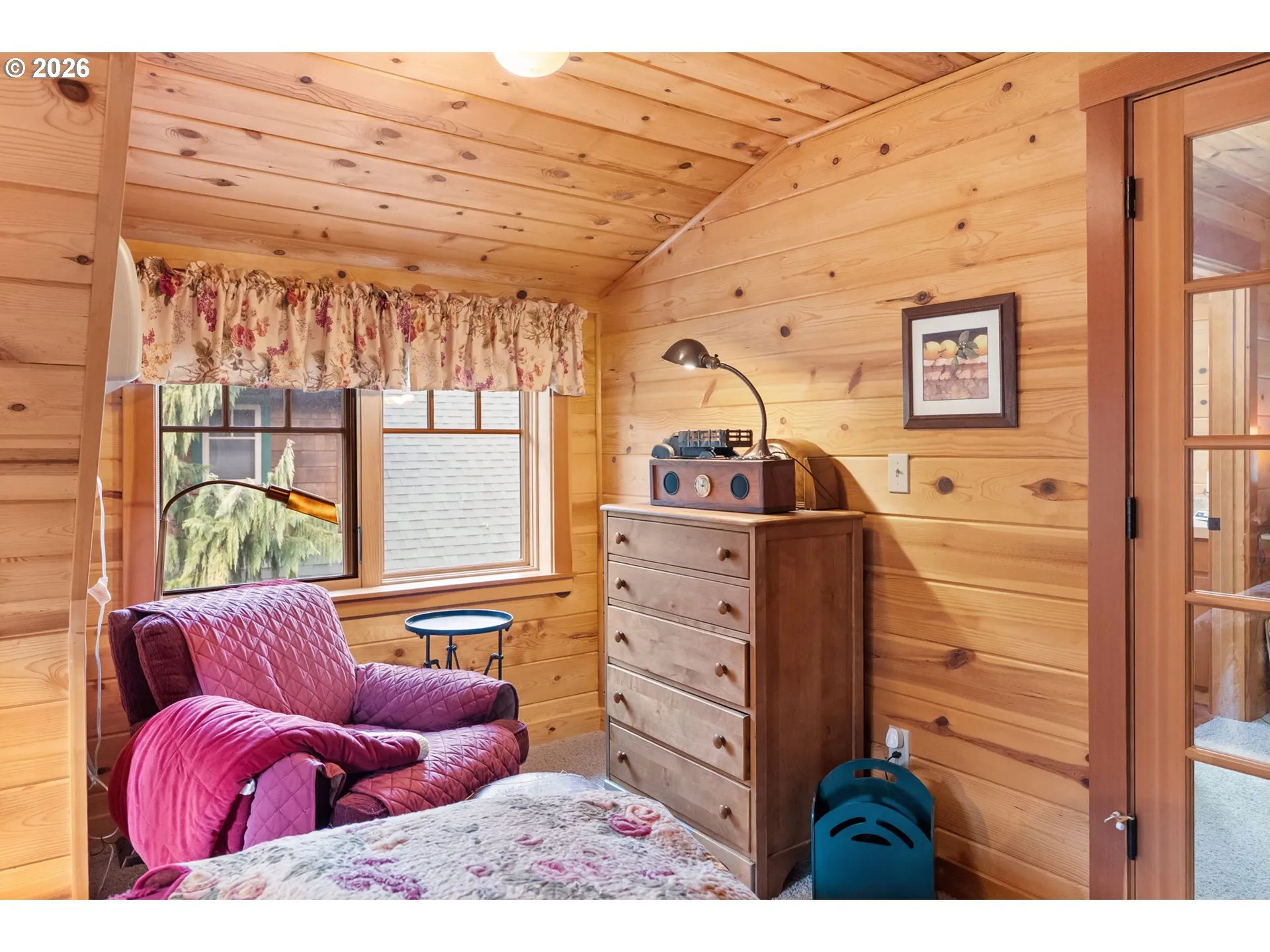 Bedroom-Upper
