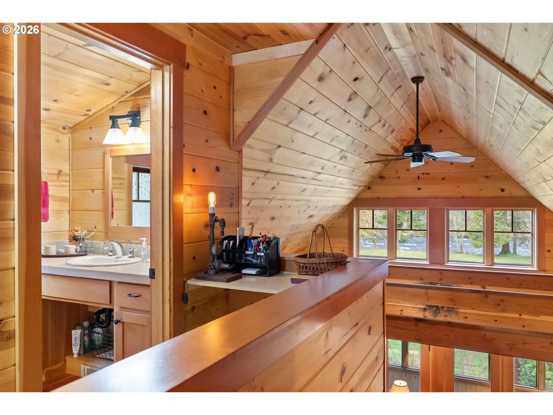 Bathroom-Upper