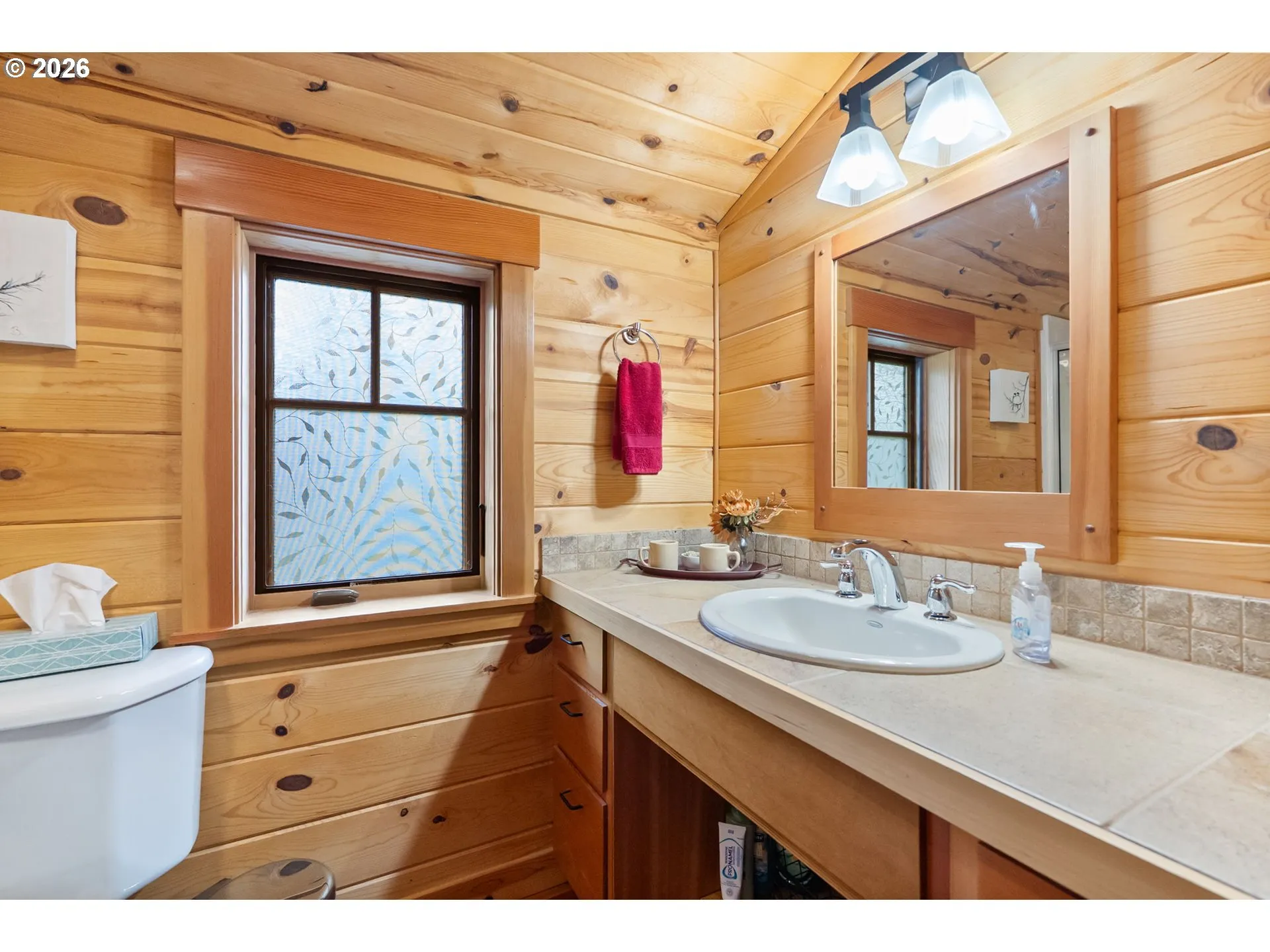 Bathroom-Upper