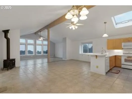 Kitchen/Living Room